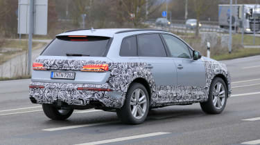 New Audi Q7 Facelift Caught Cold-weather Testing Ahead Of Launch ...